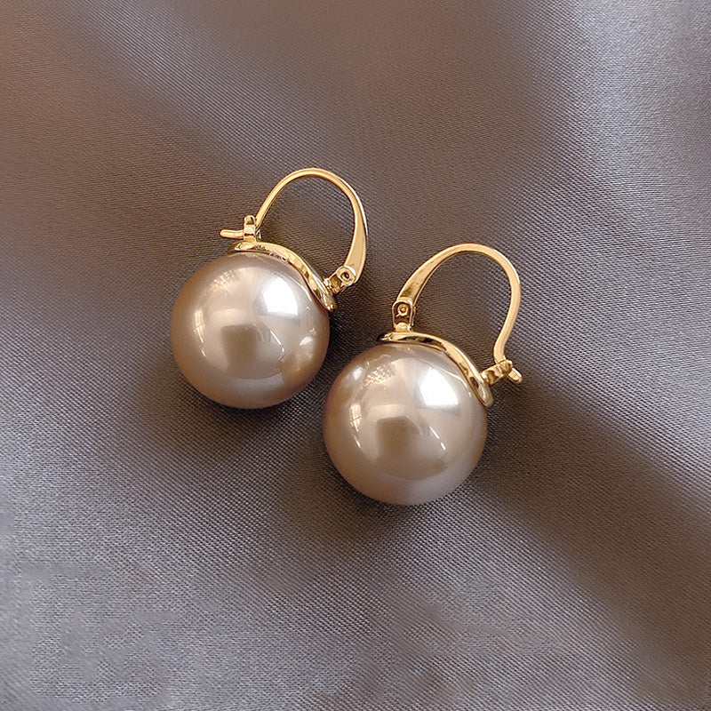 Retro Senior Sense Of Pearl Earrings New Korean Temperament Light Luxury Ear Buckle Design Sense Earrings