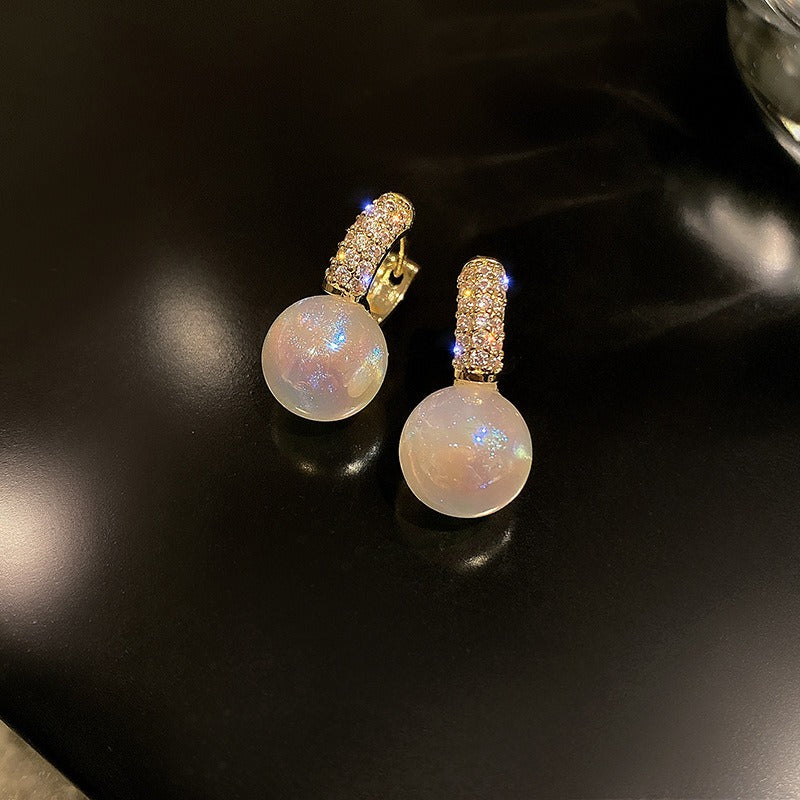 Retro Senior Sense Of Pearl Earrings New Korean Temperament Light Luxury Ear Buckle Design Sense Earrings