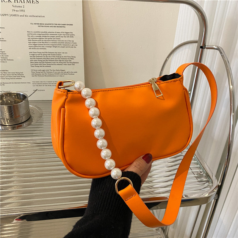 Spring And Summer New Trendy Ins Niche Design Pearl Chain Bag Women's Simple Armpit Bag Texture Shoulder Bag