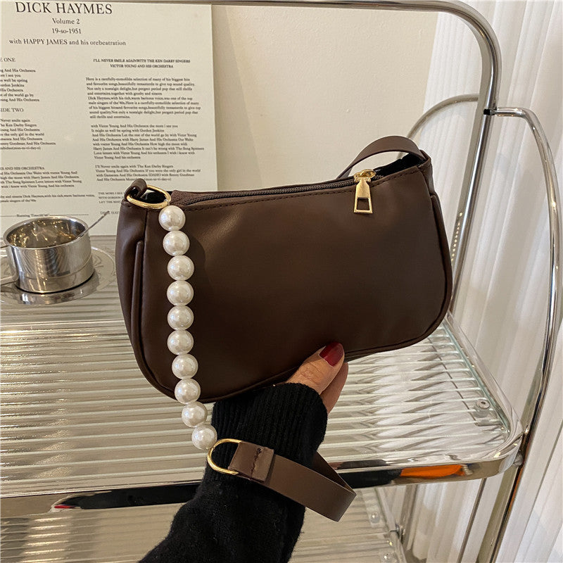 Spring And Summer New Trendy Ins Niche Design Pearl Chain Bag Women's Simple Armpit Bag Texture Shoulder Bag